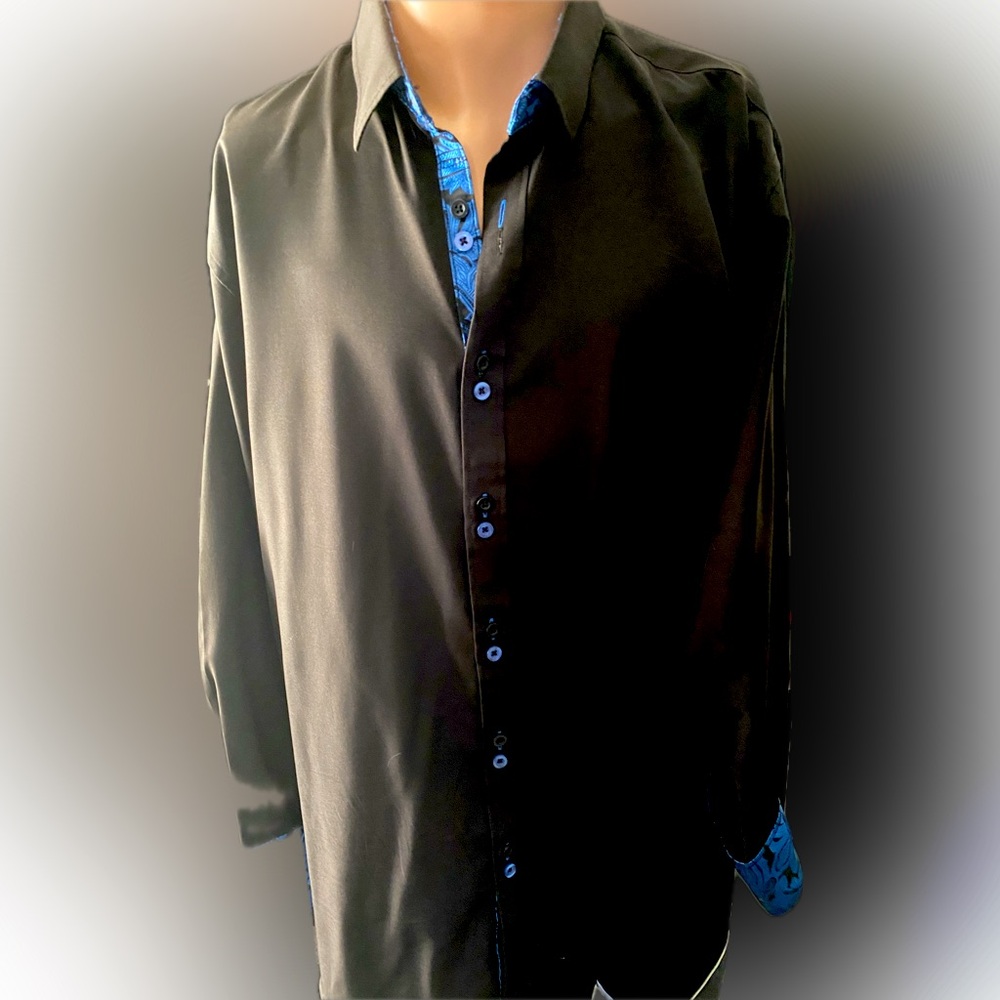 Men’s long sleeve dress shirt.  X large   Black with blue trim